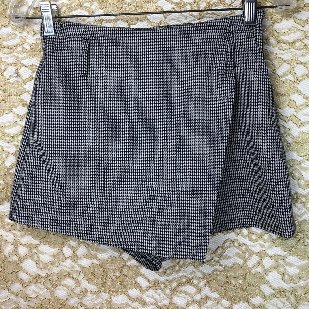Zara Women's Short Skirt Sz XS